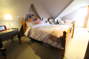 Bedroom- click for photo gallery